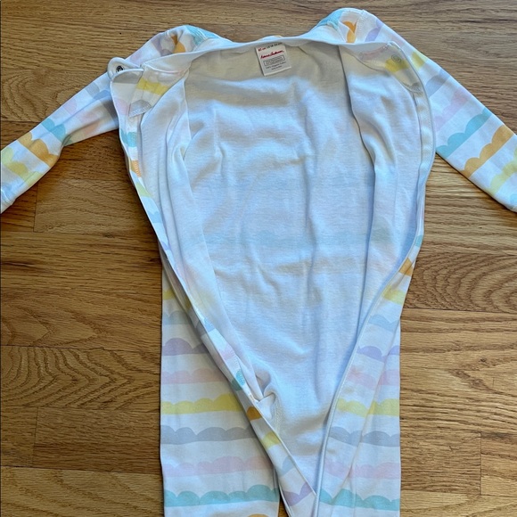 Hanna Andersson Pastel Scallop Cloud Pajamas - Picture 11 of 11